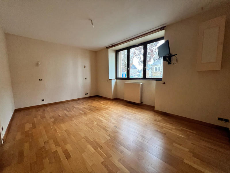 Maison - 196 m² - 6 pièces