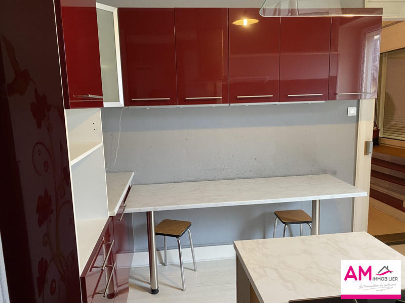 Appartement - 100 m² - 6 pièces