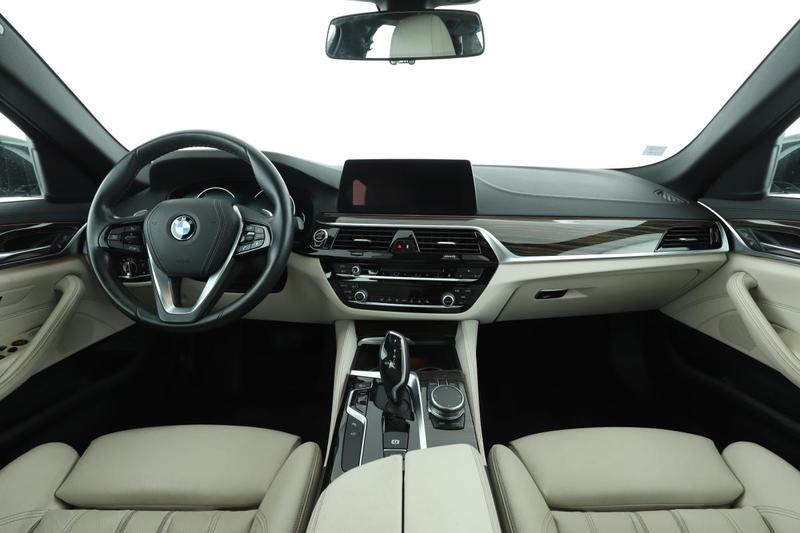 Bmw Série 5 520dA xDrive Luxury 190 ch