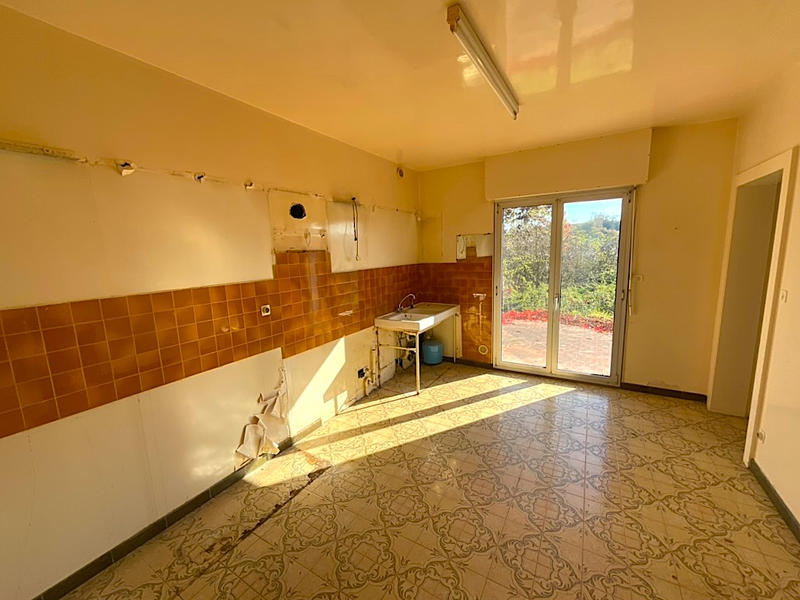 Maison - 181 m² - 6 pièces