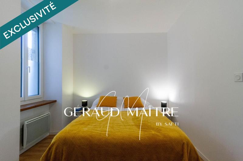 Maison - 242 m² - 10 pièces