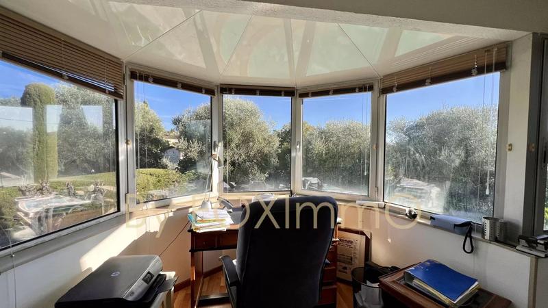 Maison - 151 m² - 6 pièces