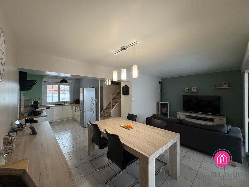 Maison - 80 m² - 4 pièces