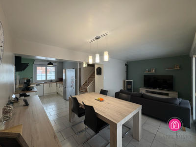 Maison - 80 m² - 4 pièces