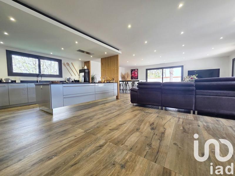 Maison de maîtres - 210 m² - 5 pièces