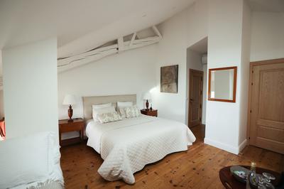 Maison - 404 m² - 9 pièces