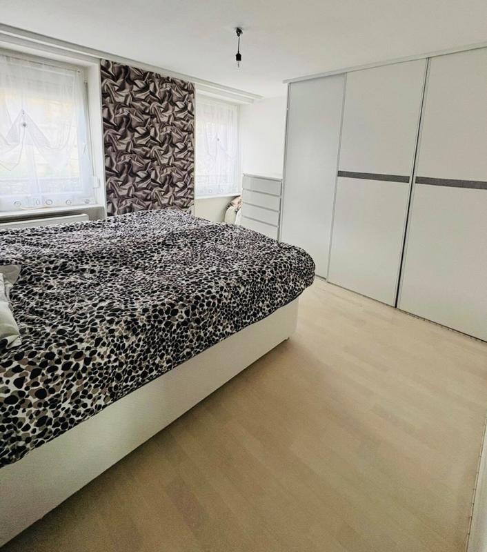 Maison - 110 m² - 8 pièces