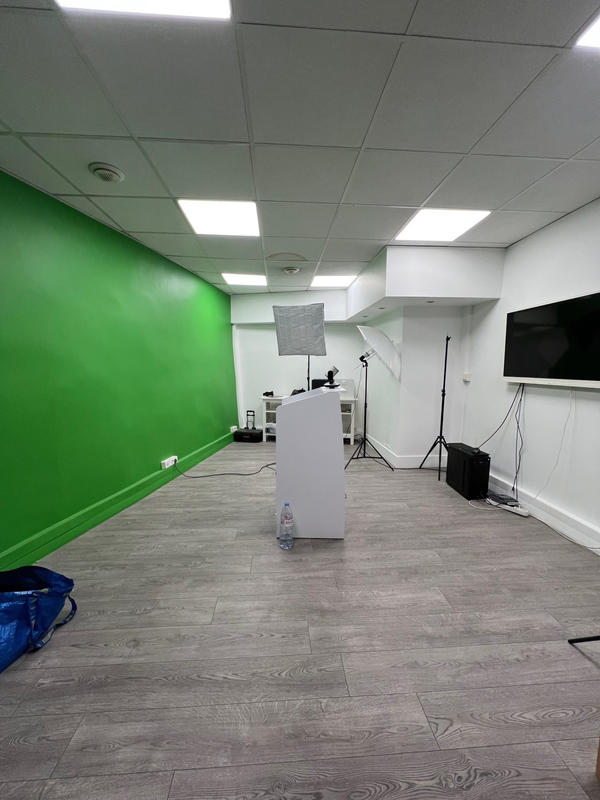 Local commercial - 69 m² - 2 pièces