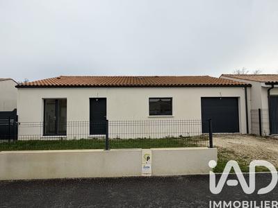 Maison - 122 m² - 5 pièces