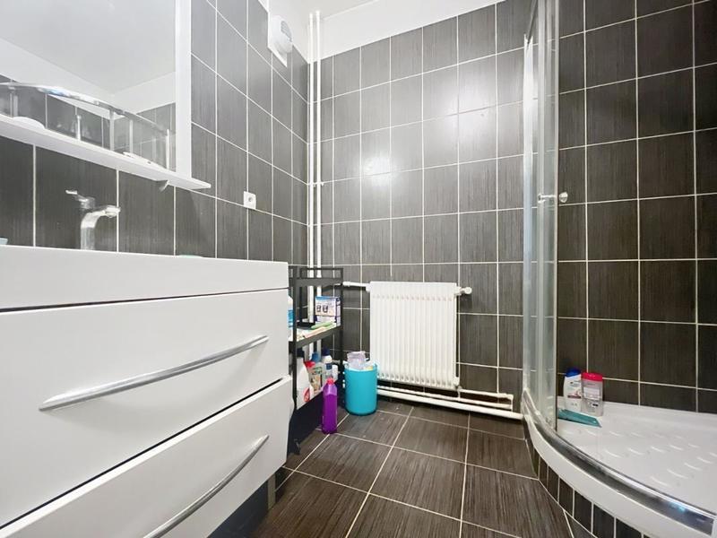 Appartement - 60 m² - 2 pièces