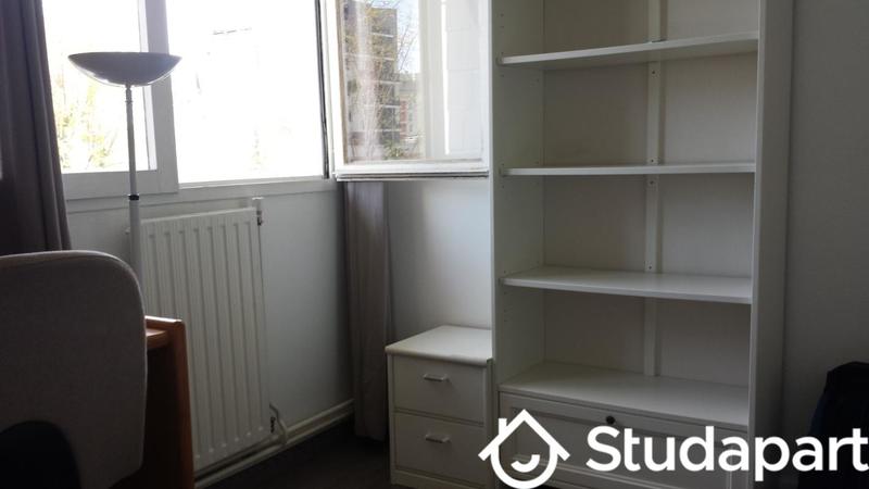 Chambre - 10 m² - 1 pièce