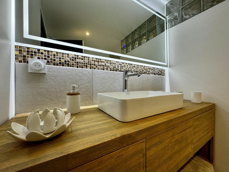 Appartement - 100 m² - 4 pièces