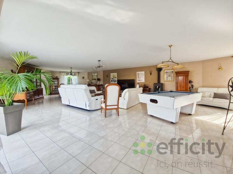 Pavillon - 287 m² - 10 pièces