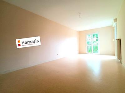 Appartement - 105 m² - 4 pièces