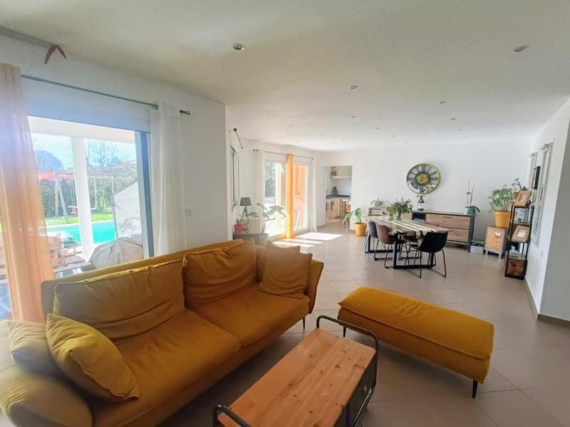 Maison - 150 m² - 5 pièces