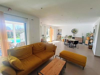 Maison - 150 m² - 5 pièces