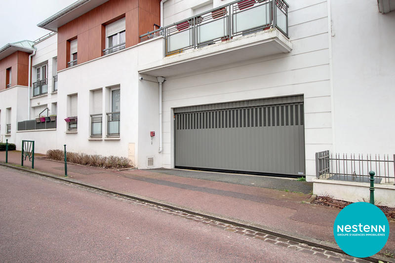 Parking / Garage - 10 m²