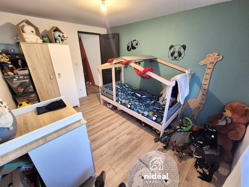 Maison - 99 m² - 4 pièces