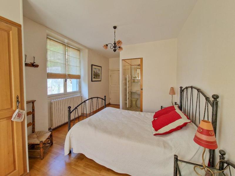 Propriété - 390 m² - 15 pièces