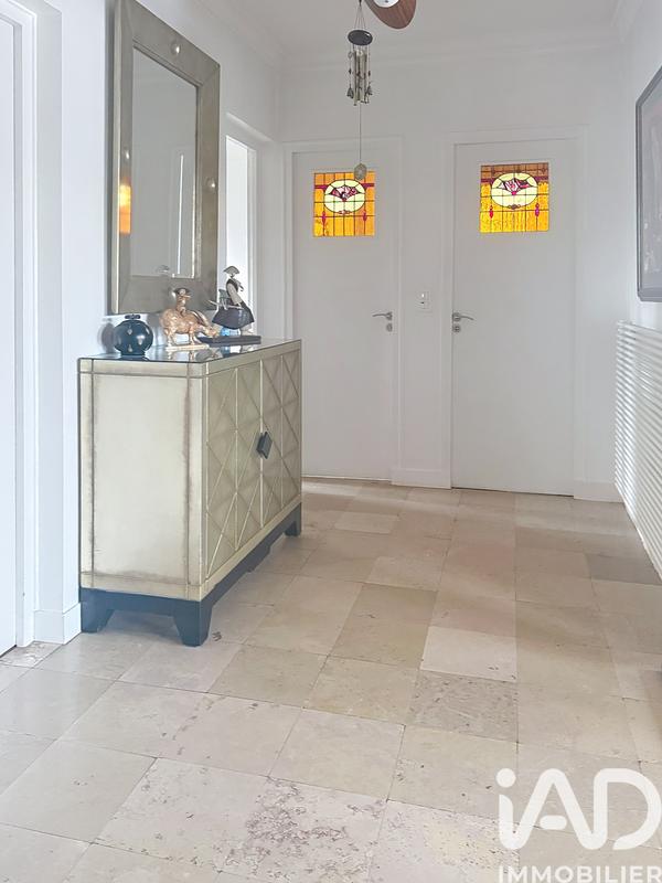 Maison - 161 m² - 8 pièces