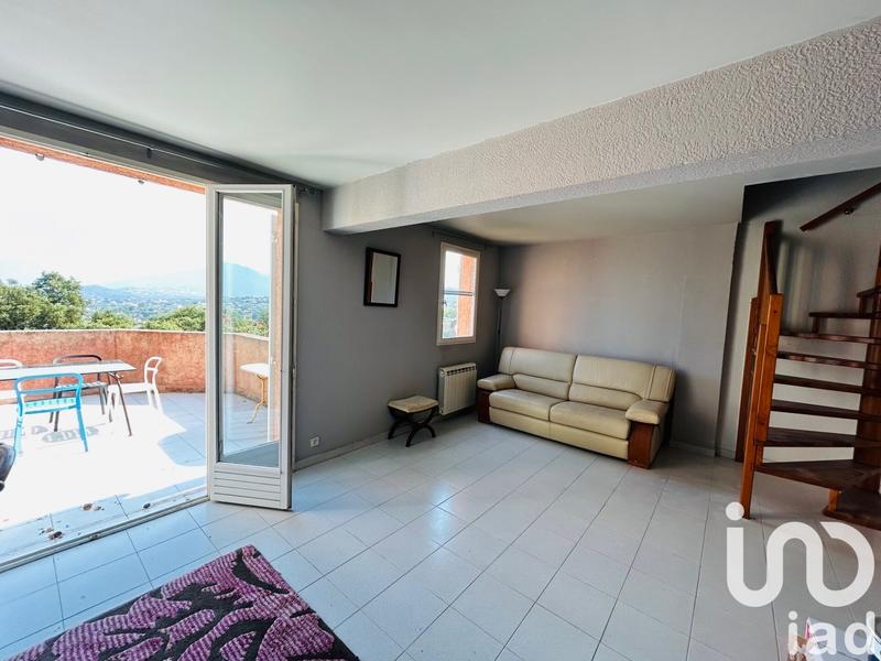 Maison - 74 m² - 4 pièces