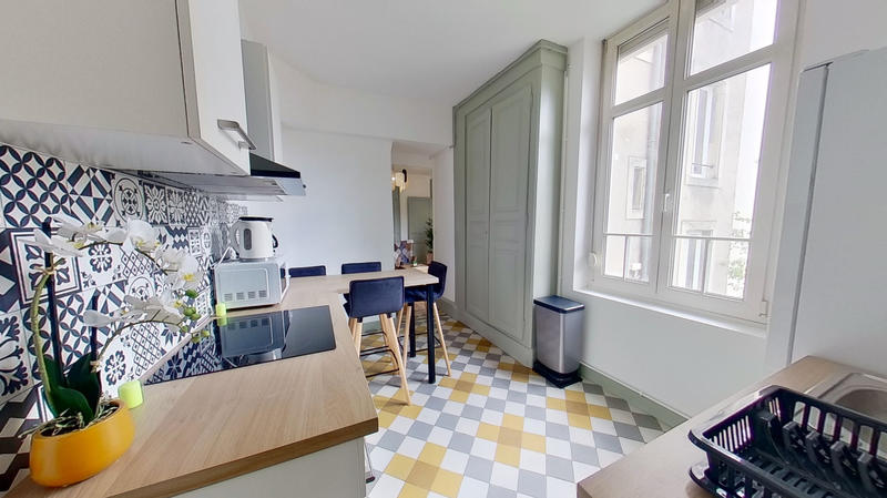 Appartement - 103 m² - 5 pièces