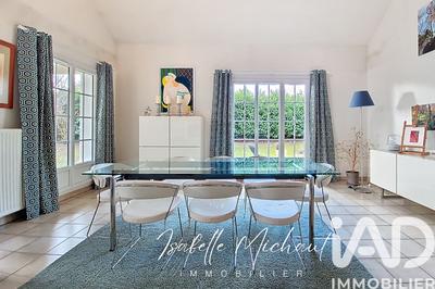 Maison - 195 m² - 8 pièces