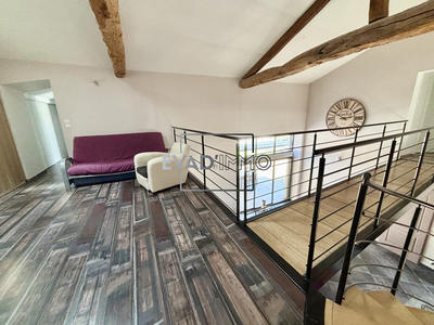 Maison - 233 m² - 7 pièces