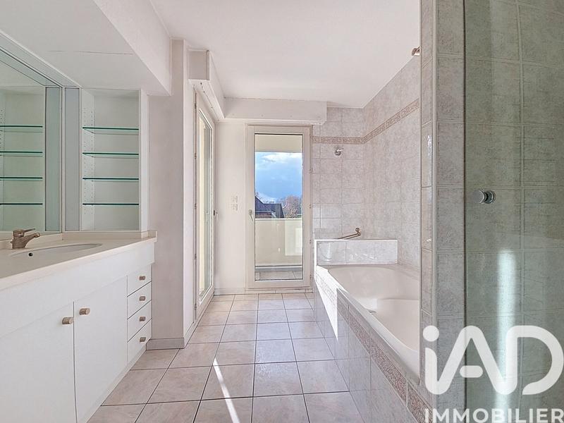 Appartement - 143 m² - 5 pièces