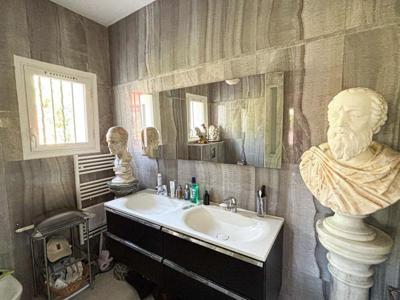 Villa - 193 m² - 5 pièces