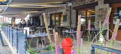 Local commercial - 451 m² - 2 pièces