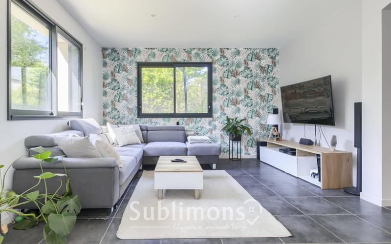 Maison - 111 m² - 5 pièces