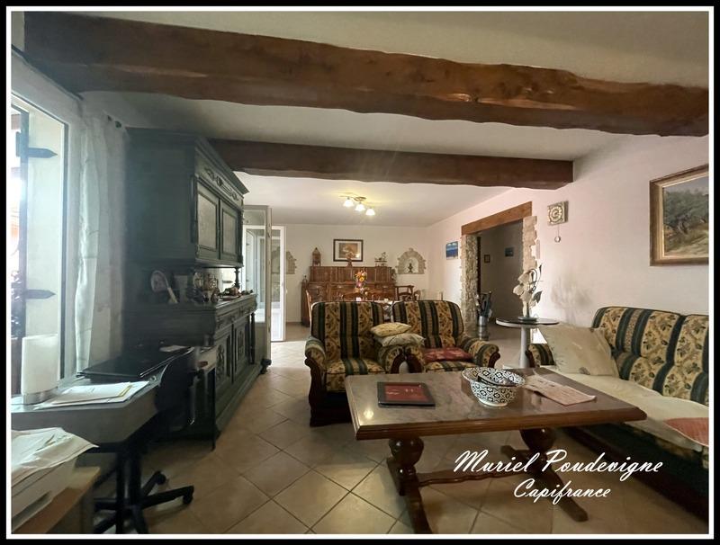 Maison - 212 m² - 8 pièces