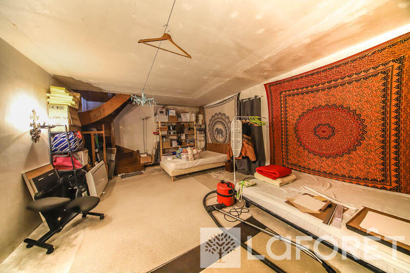 Maison - 96 m² - 3 pièces