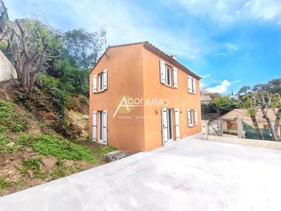 Villa - 95 m² - 5 pièces