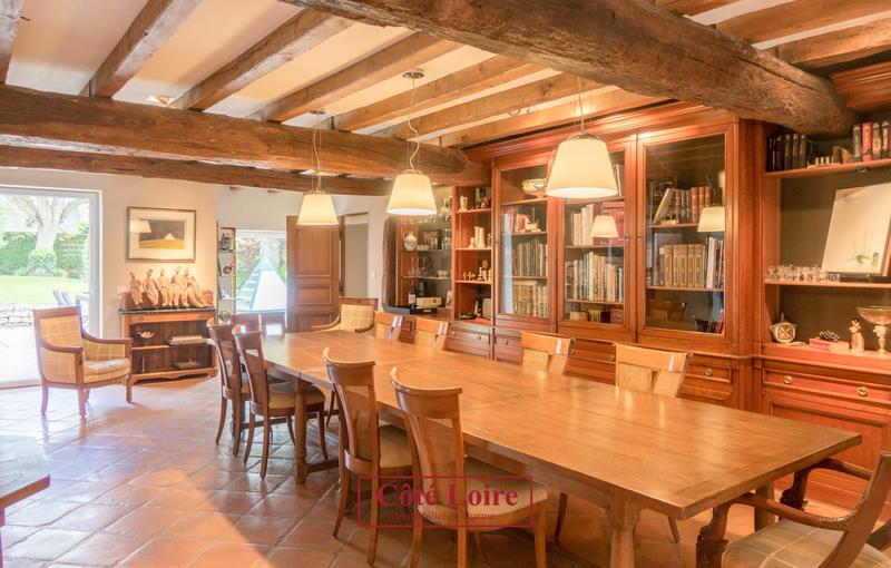 Maison ancienne - 251 m² - 7 pièces