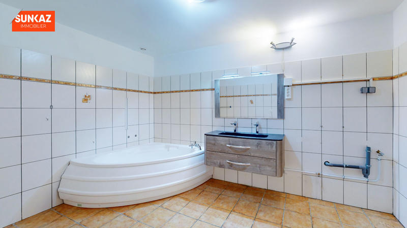 Maison - 144 m² - 5 pièces