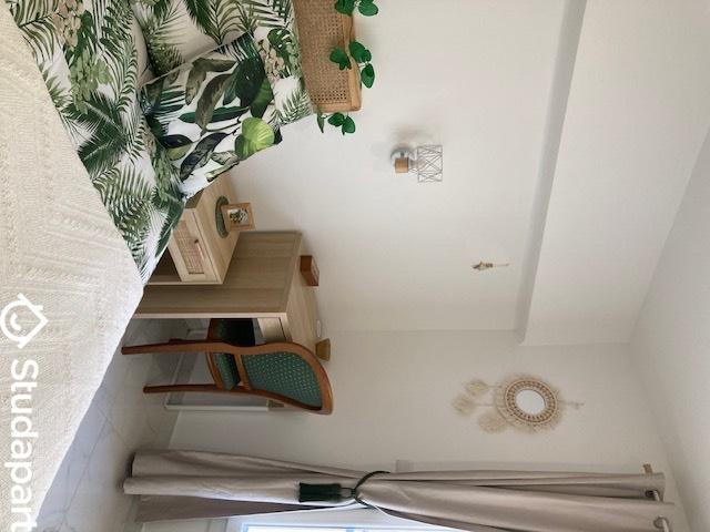 Chambre - 12 m² - 1 pièce