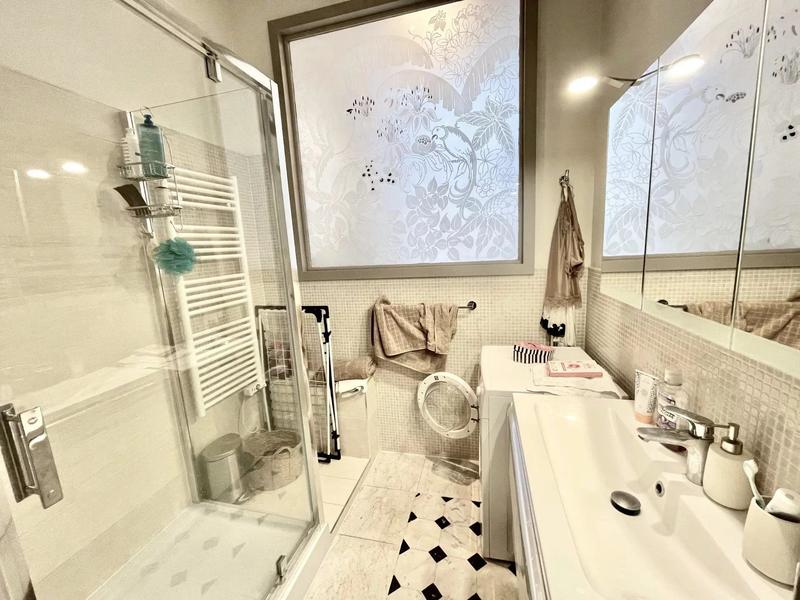 Appartement - 172 m² - 6 pièces