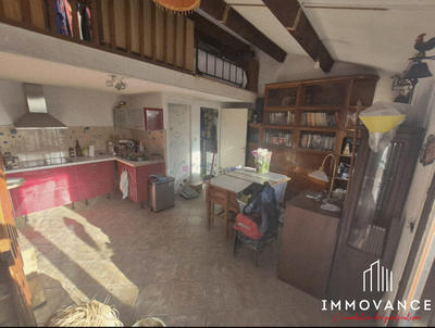 Maison - 23 m² - 2 pièces