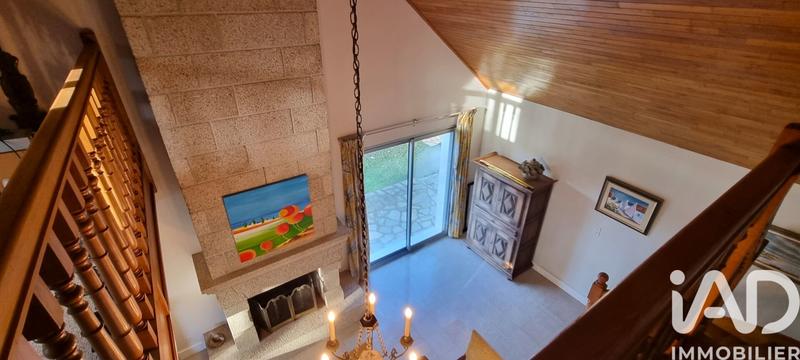 Maison - 183 m² - 8 pièces