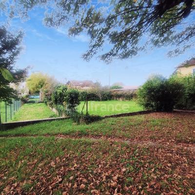 Maison - 210 m² - 10 pièces