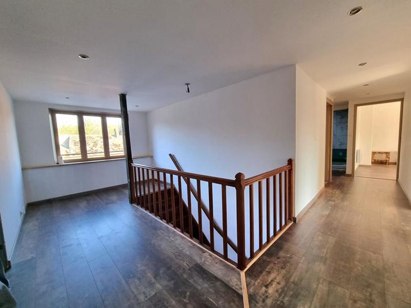 Maison - 273 m² - 8 pièces