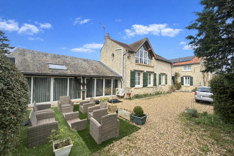 Maison - 190 m² - 6 pièces