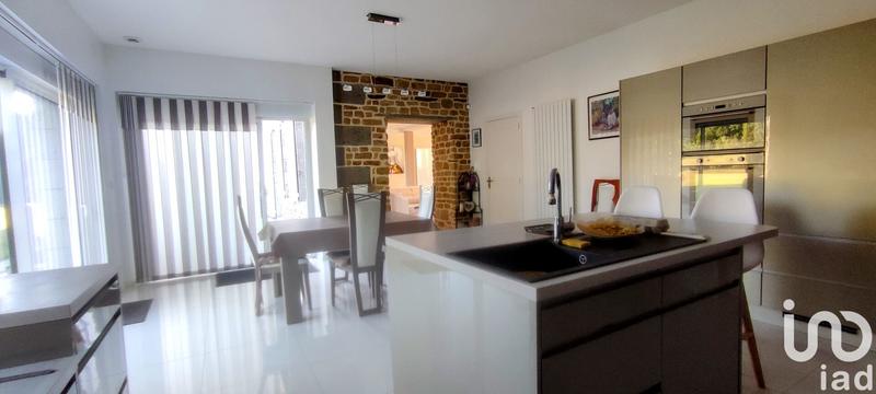 Maison - 288 m² - 8 pièces