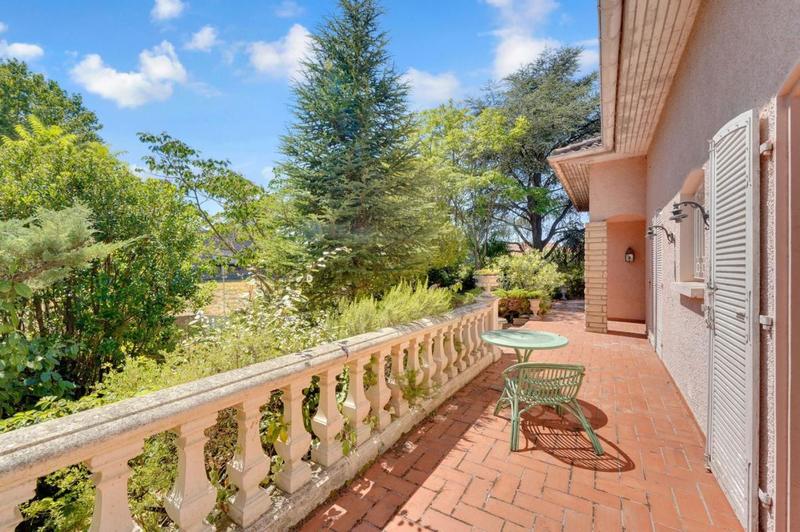 Maison - 185 m² - 7 pièces