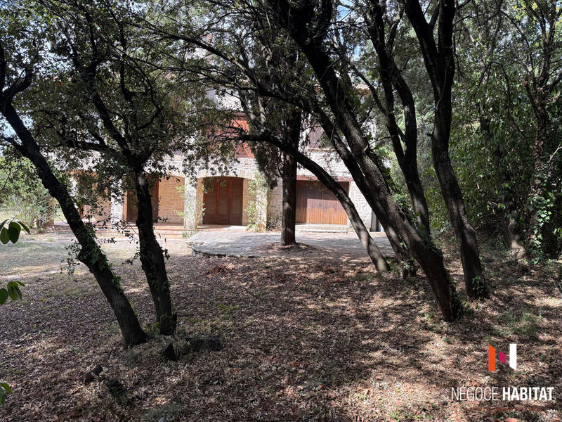 Villa - 220 m² - 7 pièces