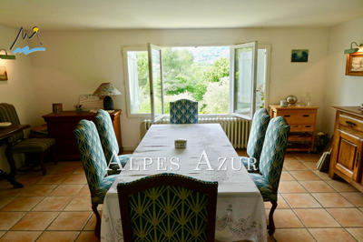 Maison - 191 m² - 6 pièces