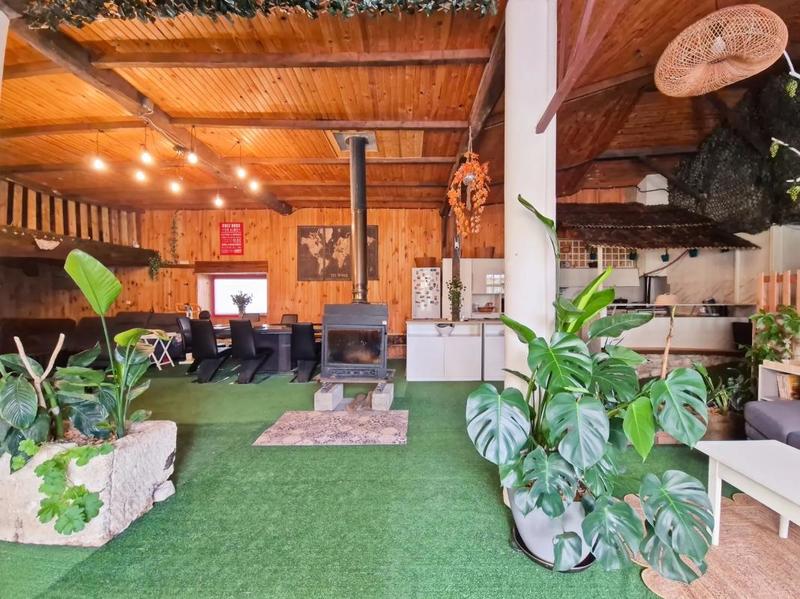 Maison - 230 m² - 6 pièces