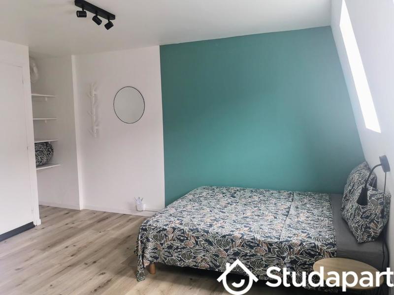 Chambre - 11 m² - 1 pièce